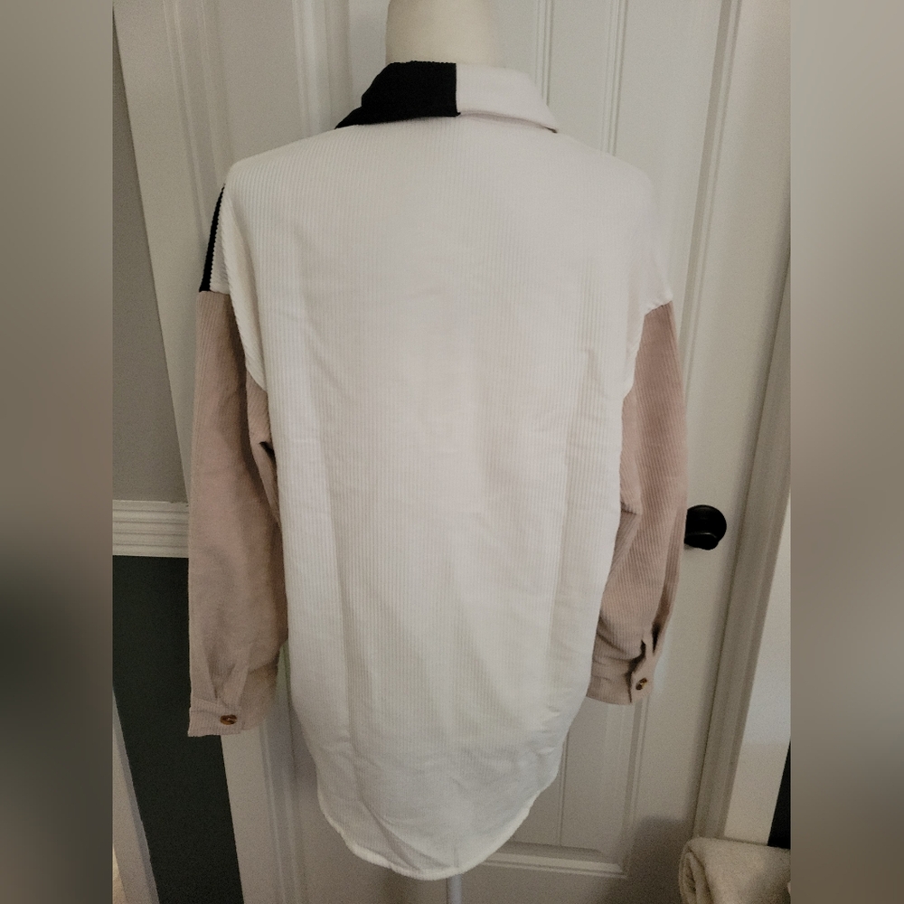 Shacket - Picture 2 of 2